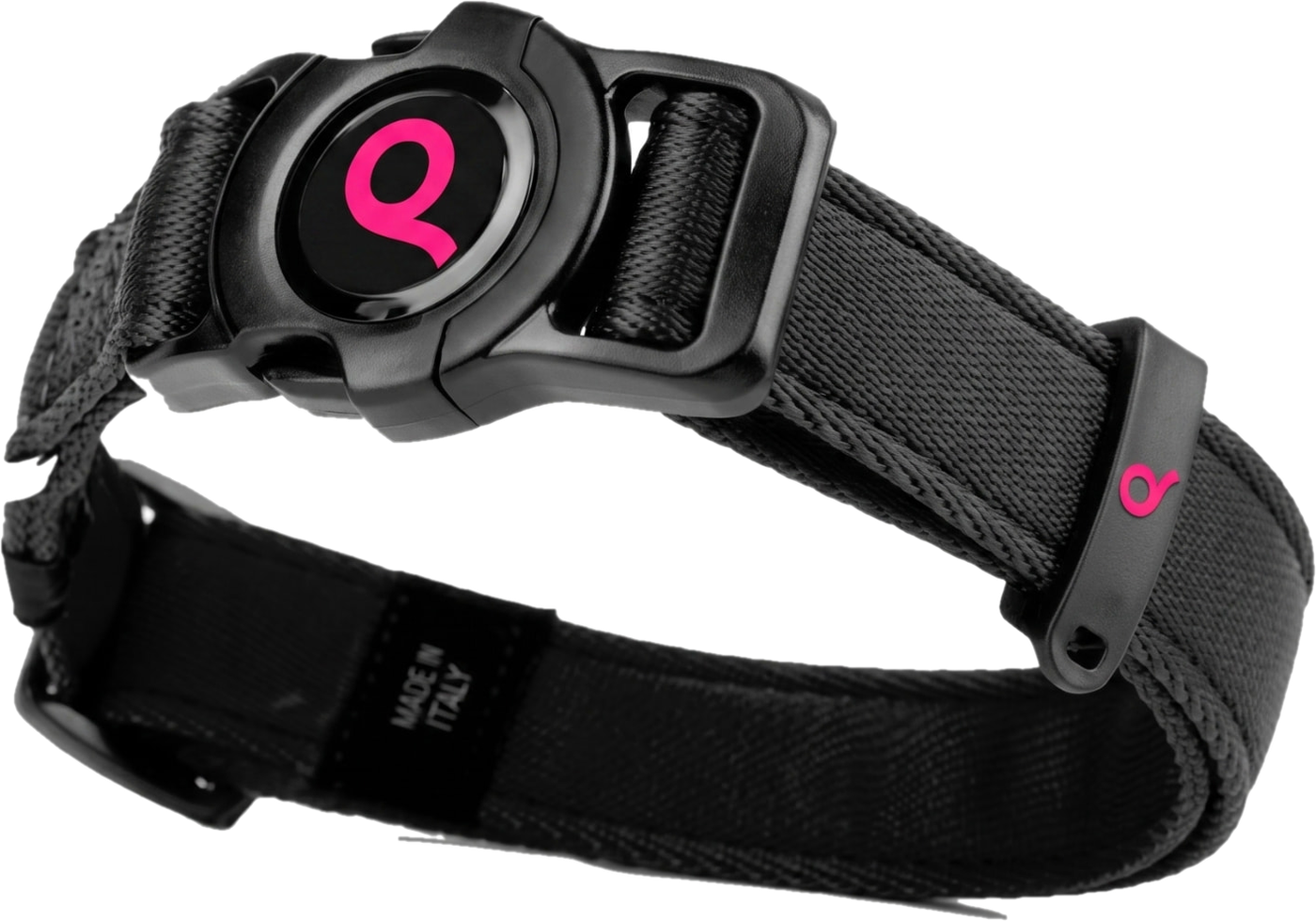 Collar SmartPet negro con chapa NFC y la Q rosa de SeQreto